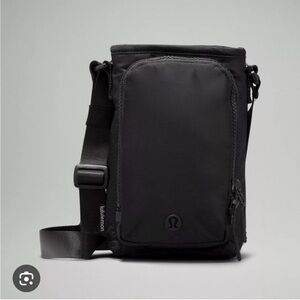 lululemon athletica Black Water Bottle Bag